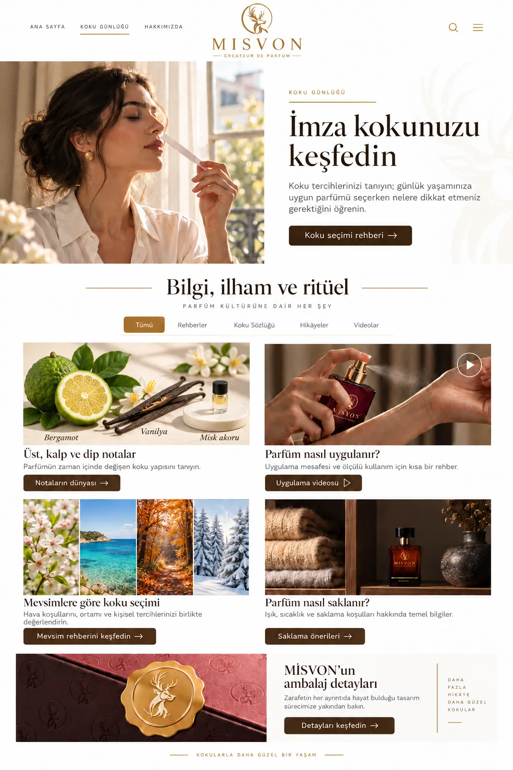 Koku deneme şeridiyle parfüm seçimini değerlendiren kadın
